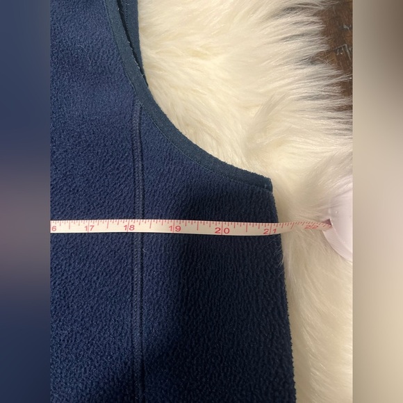 Vineyard Vines mens special edition Chicago flag vest size M - Picture 7 of 8